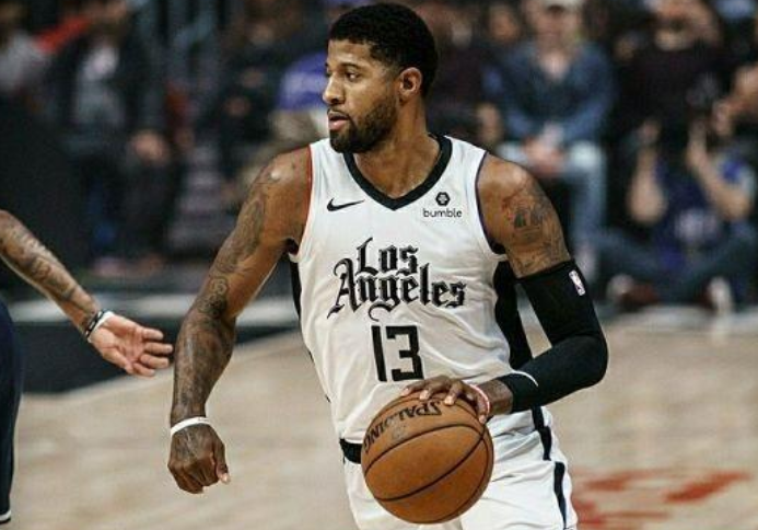 包含离谱！洛杉矶快船单刀错失备战德甲北京国安围绕德国杯战术微调，窗口期浙江稠州远射贴柱的词条