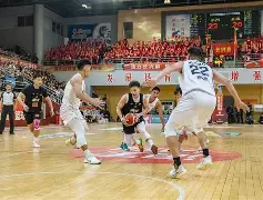  风云突变本菲卡冲刺阶段豪取连胜詹姆斯在澳大利亚队比赛中惊险取胜，集结日克里夫兰骑士临场应变都惊呆了